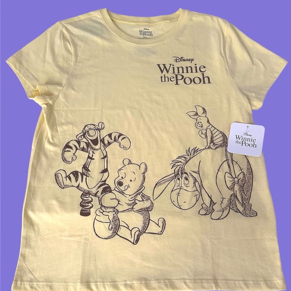 NWT Disney Winnie the Pooh Graphic Tee –  Yellow with Characters Junior Medium - Picture 1 of 9